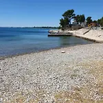 Vito Appartamento Starigrad Paklenica